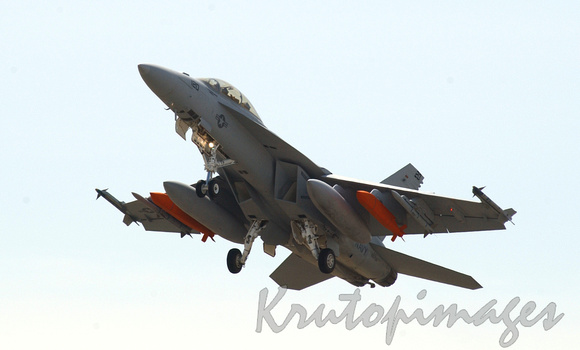 F-16 fighter jet of the American Navy-Airshow