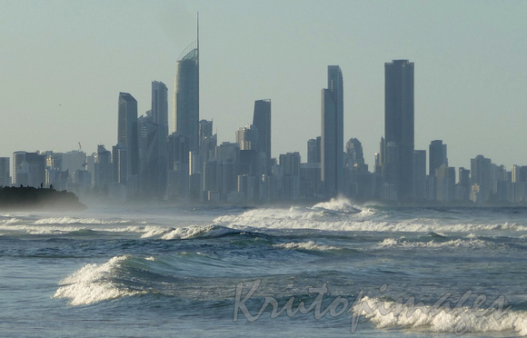 Surfers Paradise acroos the water from Palm Beach