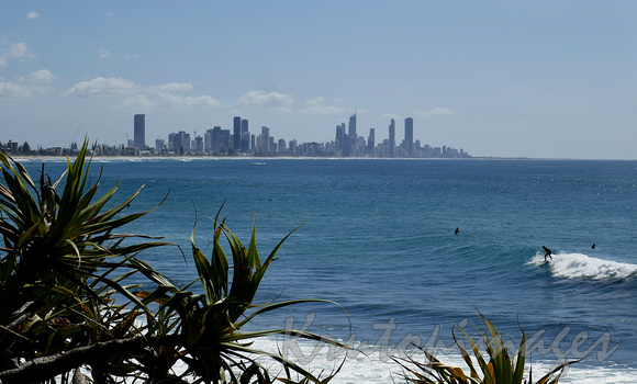 view from Burleigh Heads to Surfers Paradise
