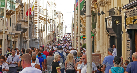 Valetta Malta crowds