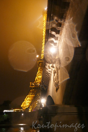 Paris-Wet night in  20496