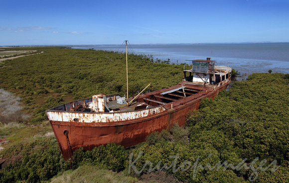 Tooradin foreshore wreck