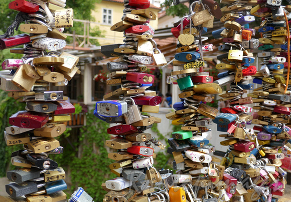 Prague masses of locks on bridges re tokens of love