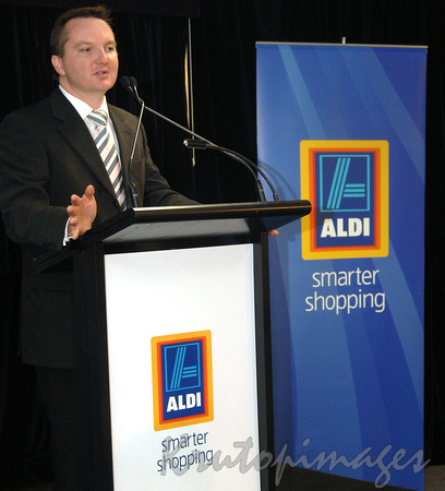 Chris Bowen opens Aldis Sydney JUNE 2009