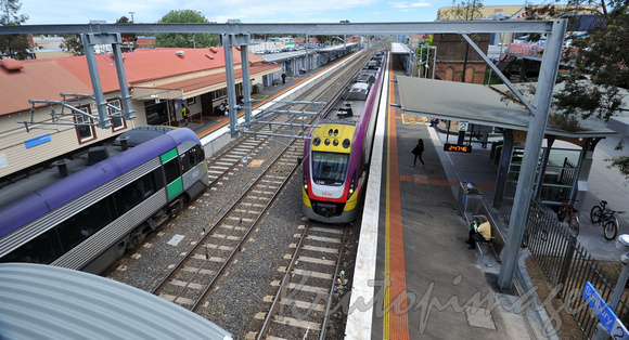 Vline trains pull into Sunbury Railway station