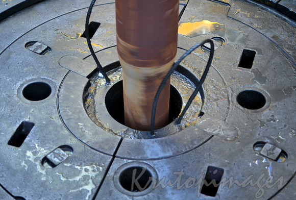Drill pipe through deck offshore