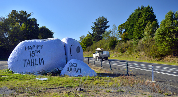Cardinia-painted stones on roadside to Emerald