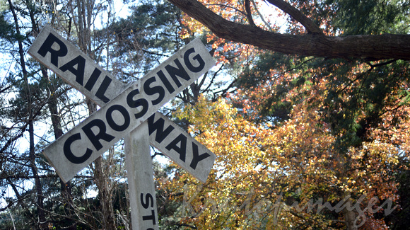 railcrossing sign