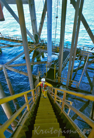 Sea deck on offshore drilling platform 092