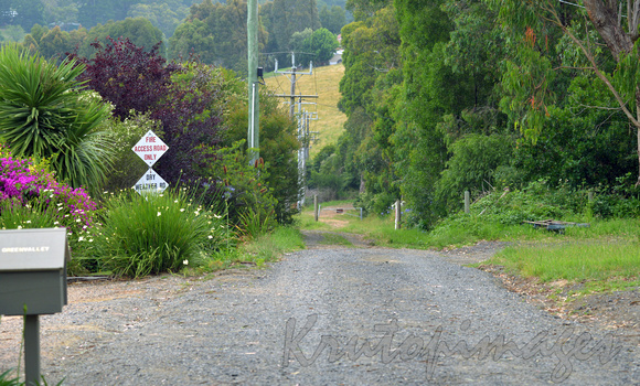 Beaconsfield Upper -McBride Rd signage re a no go in wet weather road.