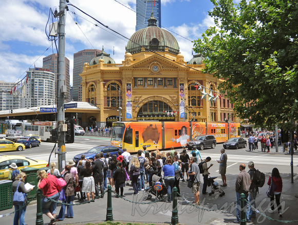 Melbourne's busy Flinders and Swanston streets intersection.