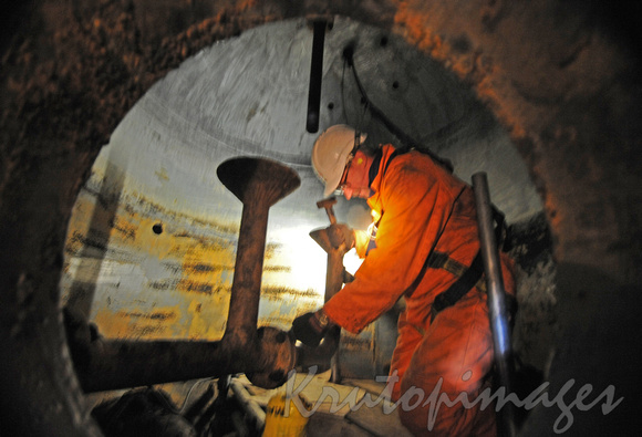 Confined space working in a vessel