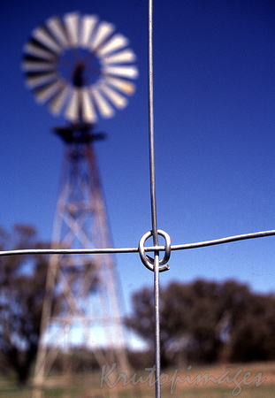 fencing join with windmill