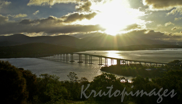 Hobart Bridge high angle -low sun