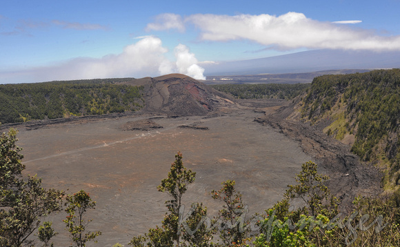 Volcanoe-live on Hawaiian island.