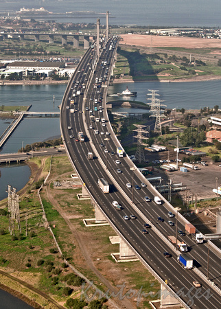 Westgate Bridge aerial pic 2006