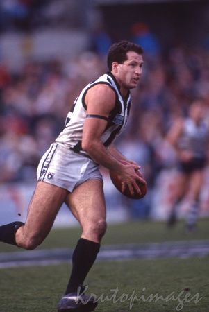 Australian Rules- Kelly Collingwood senior player in the 80s-90s