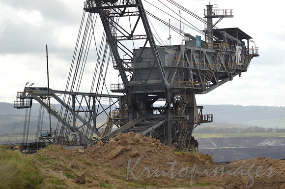 Number 13 working dredge in the opent cut Yallourn brown coal mine-1