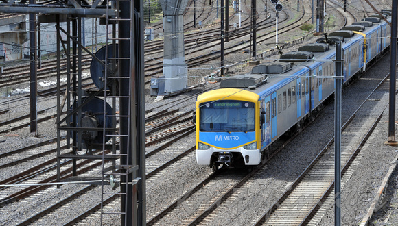 Metro trains Melbourne