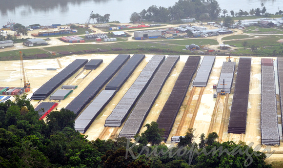 Papua New Guinea  Kopi pipe storage in wet conditions