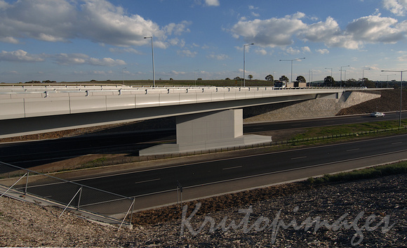 New clean freeway north of Melbourne with new overhead bridge