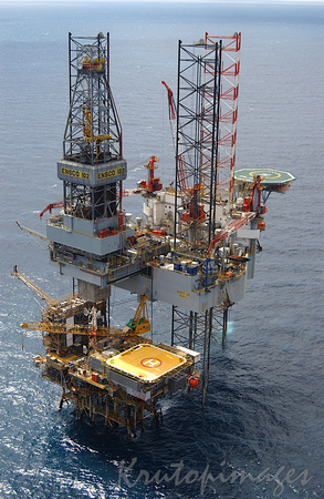 Ensco 102 jackup drilling rig drills over Barracouta platform on Bass Strait