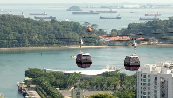 Singapore overhead lifts