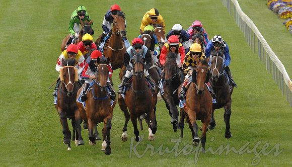 CoxPlate-start2007100m out of gates