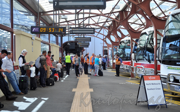 Ballarat Bus terminal at Station